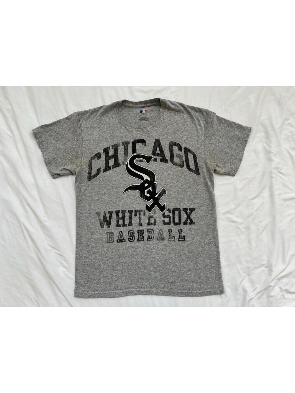 Genuine Merchandise men’s size medium grey Chicago White Sox tshirt